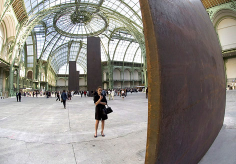 © APA/EPA/Horacio Villalobos Installation in der Monumenta-Ausstellung 2008 in Paris