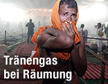 Chaos bei der Räumung des Zeltes von indischem Guru Ramdev