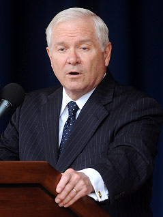 © APA/EPA/Michael Reynolds Der scheidende Pentagon-Chef Robert Gates