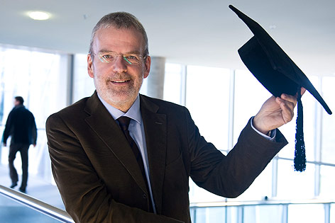 © picturedesk.com/Verlagsgruppe News/Michel - Debor Heidi Personaldirektor der OMV Georg Horacek