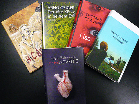 © ORF.at/Doris Rauh Buchcover: Rabinowich "Hernovelle", Stavaric "Brenntage", Glavic "Lisa", Geiger "Der alte König in seinem Exil" und H.C. Artmann