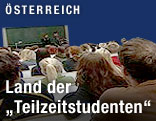 H&ouml;rsaal mit Studenten