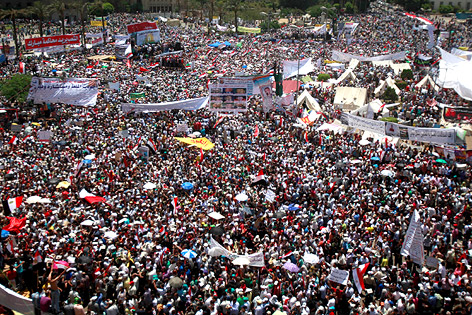 © Reuters/Asmaa Waguih Tausende Demonstranten auf dem Tahrir-Platz in Kairo