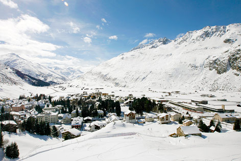 © Reuters/Arnd Wiegmann Wintersportort Andermatt in der Schweiz