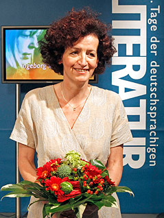 © APA/Gert Eggenberger Verleihung des Bachmann-Preises an Maja Haderlap