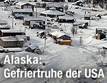 Siedlung am Yukon River im Schnee