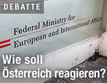 Schild vor dem Außenministerium in Wien