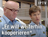 norwegische Polizeibeamte bei Pressekofnerenz