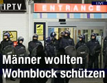 Polizisten stehen vor dem Spital in Birmingham