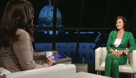 © ORF Moderatorin Ingrid Thurnher im Gespräch mit Grünen-Chefin Eva Glawischnig