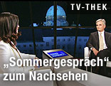 ORF-Moderatorin Ingrid Thurnher im Gespr&auml;ch mit Bundeskanzler Werner Faymann