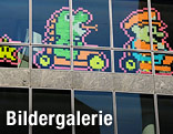 Bild aus Post-Its an Fensterscheibe