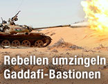 Libyischer Panzer kurz vor Sirte