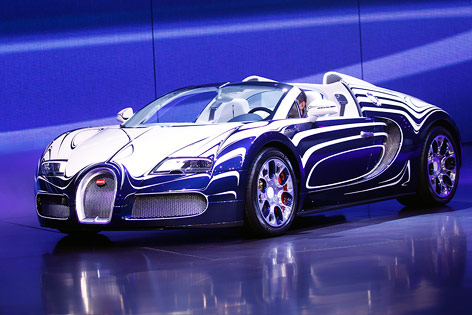 © Reuters/Kai Pfaffenbach Bugatti Veyron L'Or Blanc auf der IAA