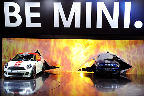 © APA/EPA/Arne Dedert Der Mini coupe auf der IAA