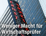 Hauptgebäude des Unternehmens "Ernst & Young" in New York