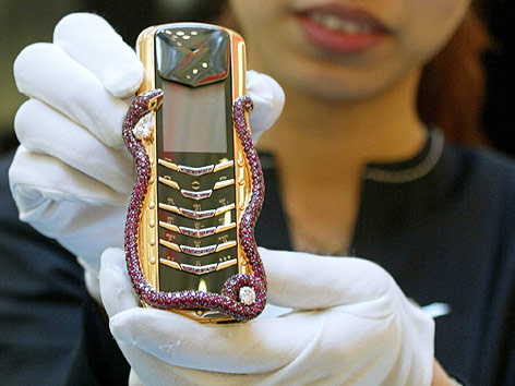 © AP Vertu-Handy, Modell Cobra