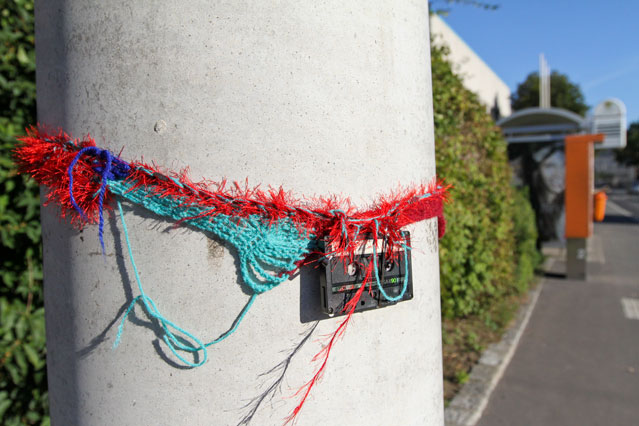© ORF.at/Birgit Hajek Yarn Bombing der Wear Fair Messe in Linz