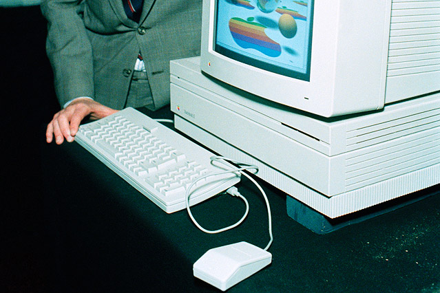 © AP/Reed Saxon Apple II