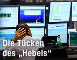 Broker vor Computer