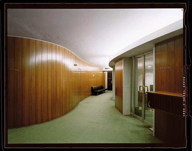 © Stefan Olah Couloir, Plenarsaal Parlament, Wien