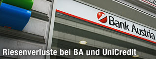 Logo der Bank Austria an einer Hausfassade