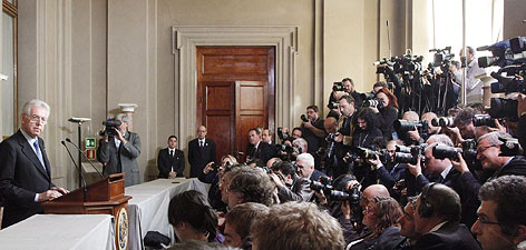 © APA/EPA/Giuseppe Lami Italiens designierter Premier Mario Monti vor der Presse