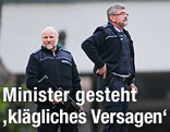 Zwei Polizisten stehen Wache