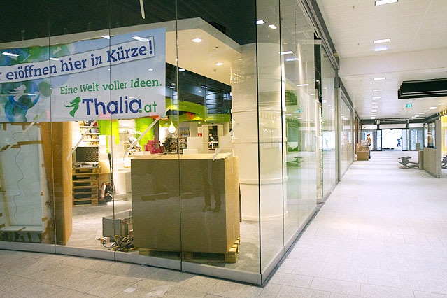 Buchhandlung Thalia im Westbahnhof