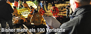 Demonstranten blockieren Gleise