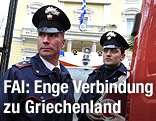 Carabinieri vor der griechischen Botschaft in Rom