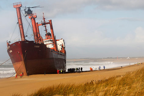 Gestrandetes Cargo-Schiff TK Bremen