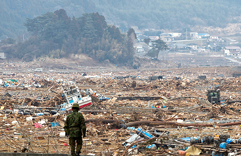 Zerstörung nach Erdbeben in Japan