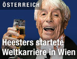 Johannes Heesters mit Sektglas