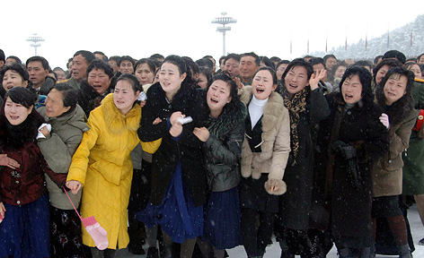 © APA/EPA/KCNA Trauernde Frauen beim Begräbnis von Kim Jong