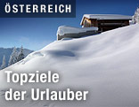 Hütte im Schee