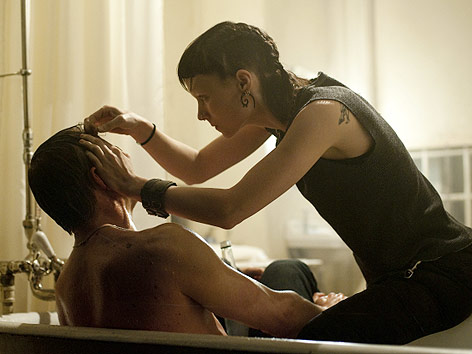 © Sony Pictures Releasing GmbH Filmszene aus "Verblendung" Daniel Craig als "Mikael Blomkvist" und Rooney Mara als "Lisbeth Salander"