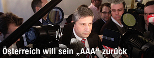 Vizekanzler Michael Spindelegger vor der Presse