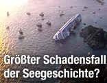 Luftaufnahme der gekenterten "Costa Concordia"