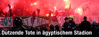 Krawalle in Fu&szlig;ballstadion