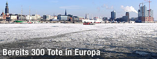 Gefrorene Elbe bei Hamburg