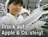 Arbeiterin in Foxconn-Fabrik