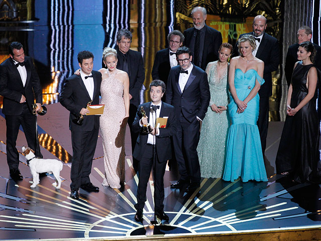 © Reuters/Gary Hershorn Produzent Thomas Langmann mit Oscar