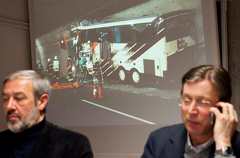 © APA/Keystone/Laurent Gillieron Jan Lykx (Belgischer Botschafter in der Schweiz) und Francois Genoud (Bürgermeister von Sierre)