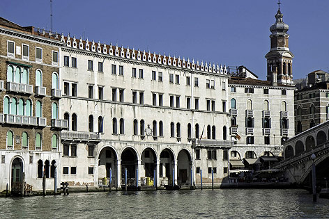 Fondaco dei Tedeschi am Canale Grande in Venedig