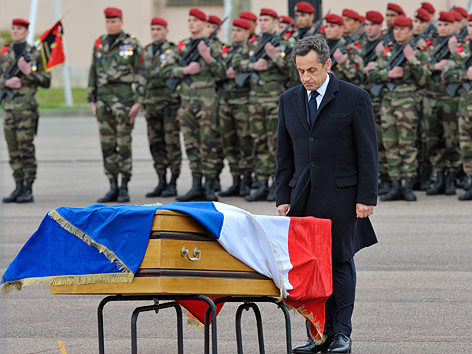 © Reuters/Philippe Wojazer Frankreichs Präsident Nicholas Sarkozy bei der Trauerfeier um die in Toulouse erschossenen Soldaten