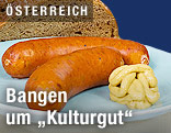 Käsekrainer mit Brot und Senf
