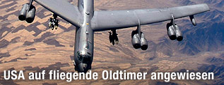 Boeing B-52 Stratofortress im Flug