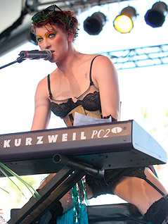 © APA/EPA/Steve C. Mitchell Amanda Palmer 2009 beim Coachella Valley Music and Arts Festival in Indio (Californien)