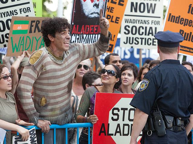 © 2012 Paramount Pictures Schauspieler Sacha Baron Cohen als "Der Diktator"